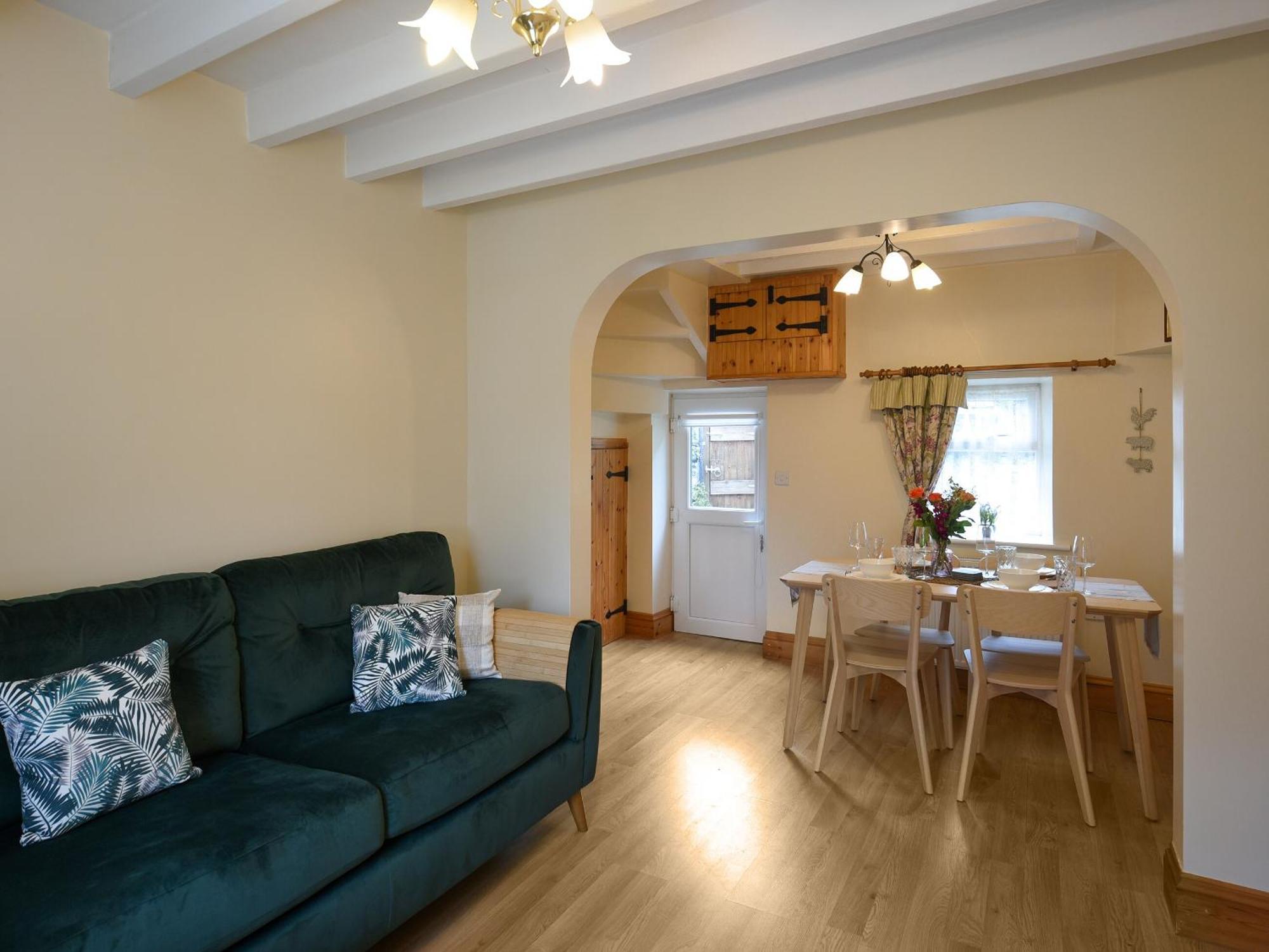 Holiday home Llys Dedwydd *
