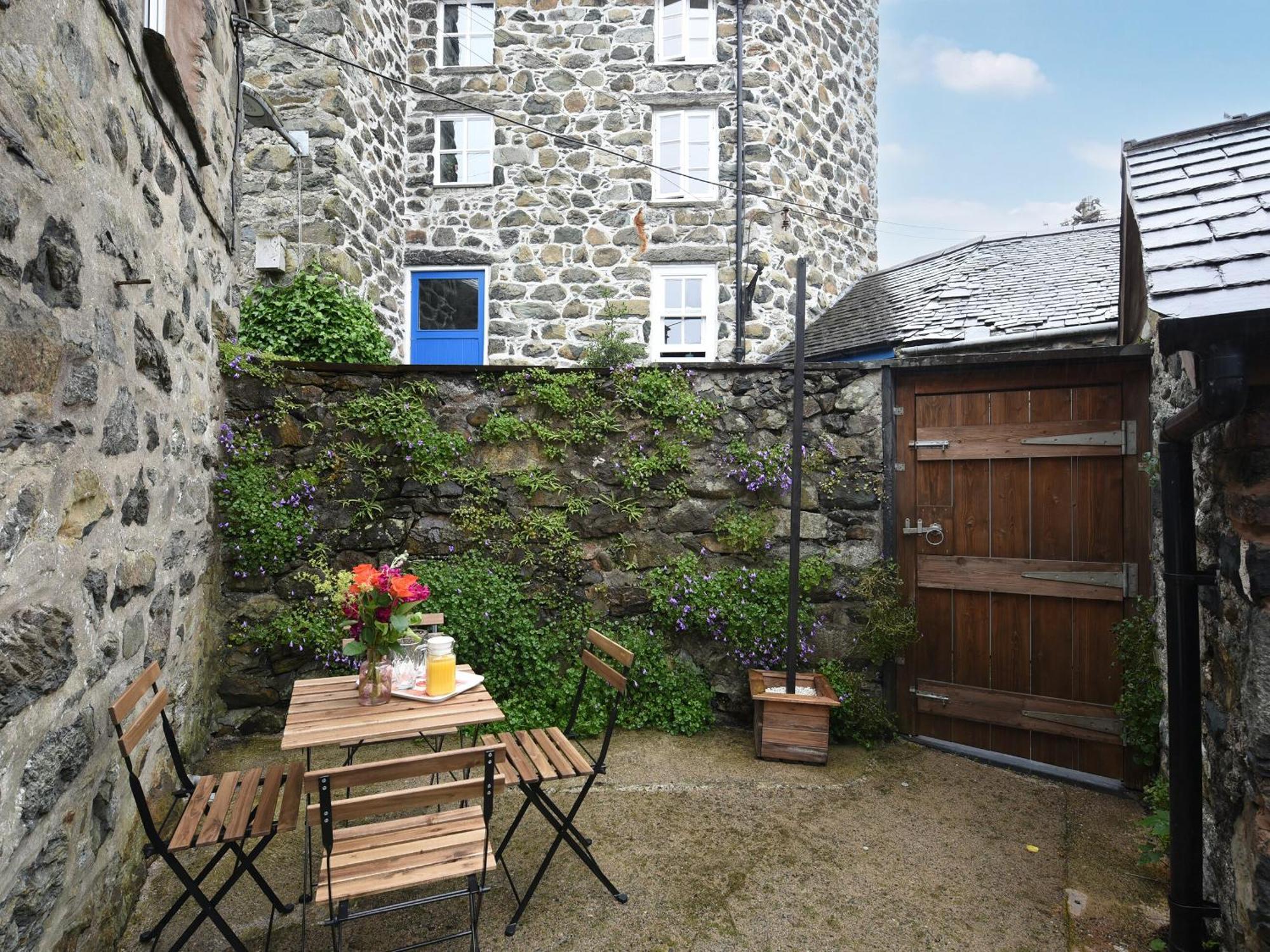 Llys Dedwydd Holiday home